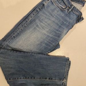 Nice Used Men's Abercrombie Kennan Straight Jeans Sized 33x32